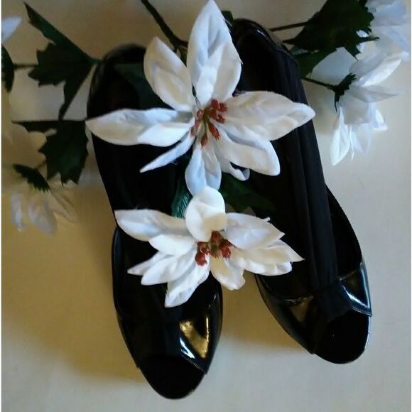 ⬇️⬇️⬇️Madden Girl Heeled Platform Sandals - Picture 1 of 7